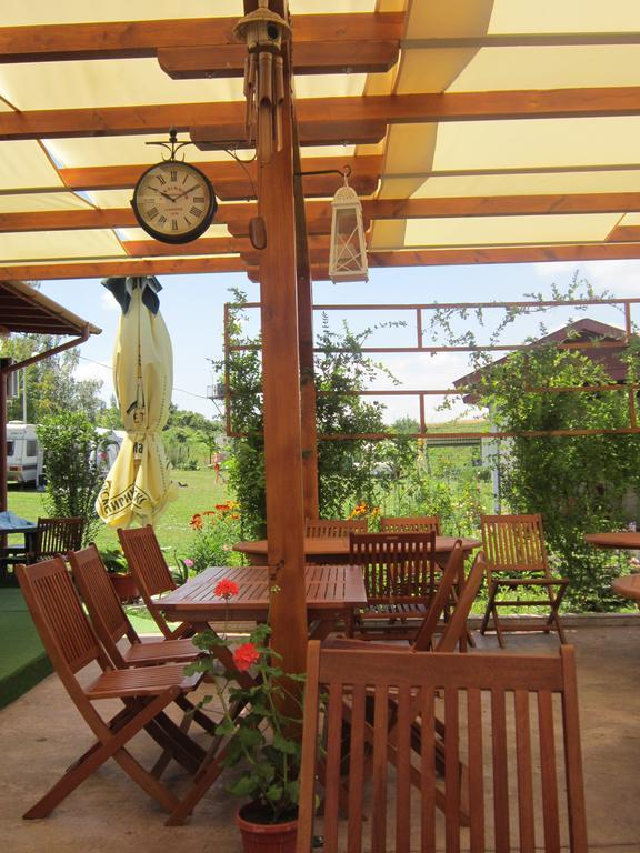 Camping Verila Hotel Sapareva Banya Ngoại thất bức ảnh