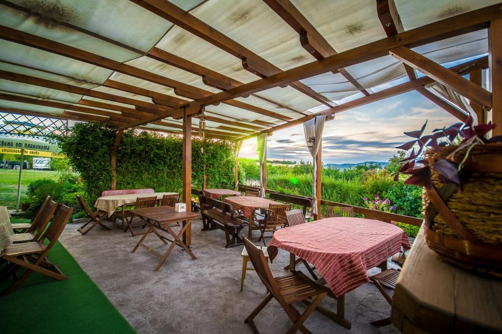 Camping Verila Hotel Sapareva Banya Ngoại thất bức ảnh